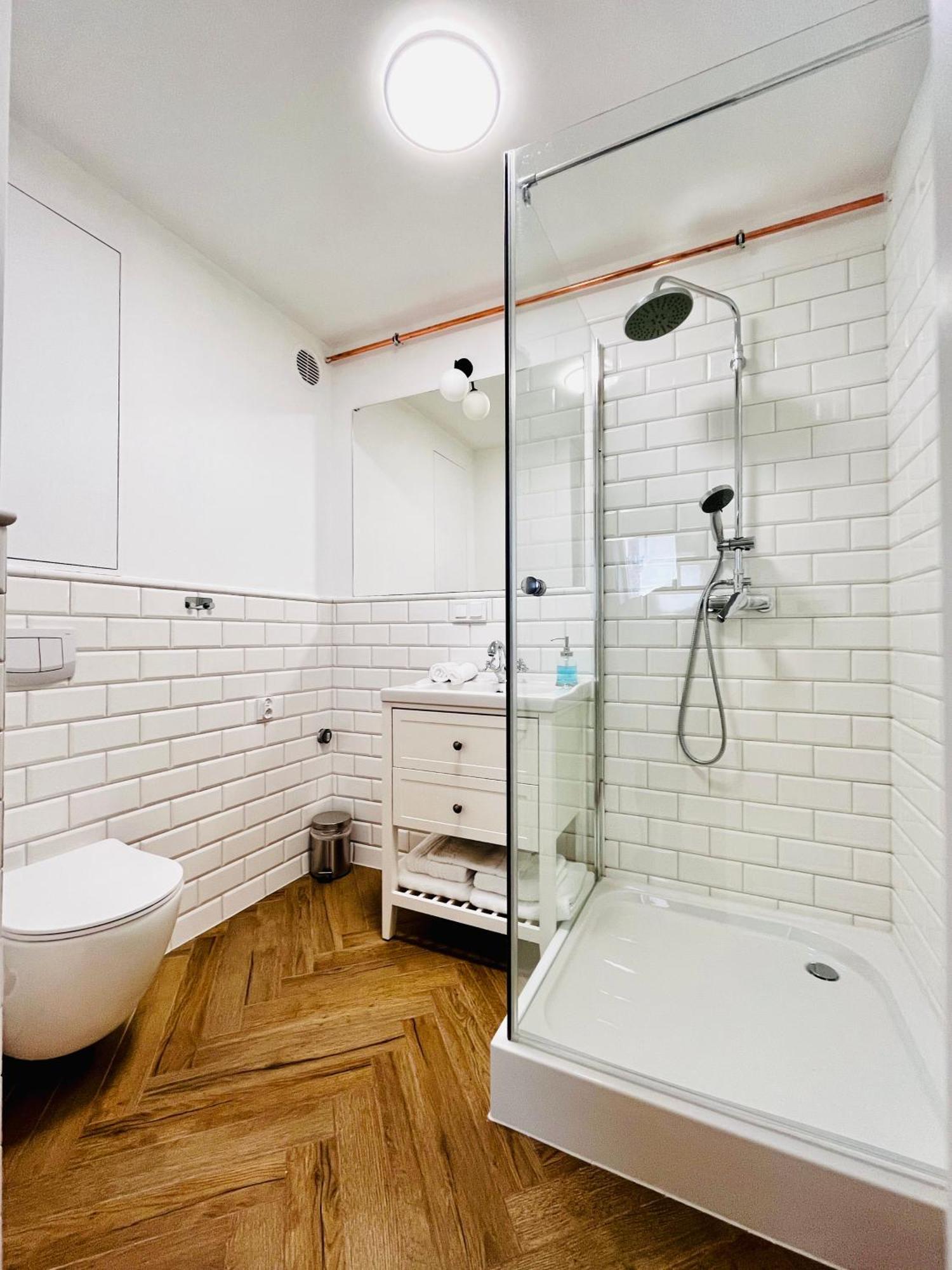 Apartamenty Kamienica Centrum - 1 Maja Lubin  Bagian luar foto