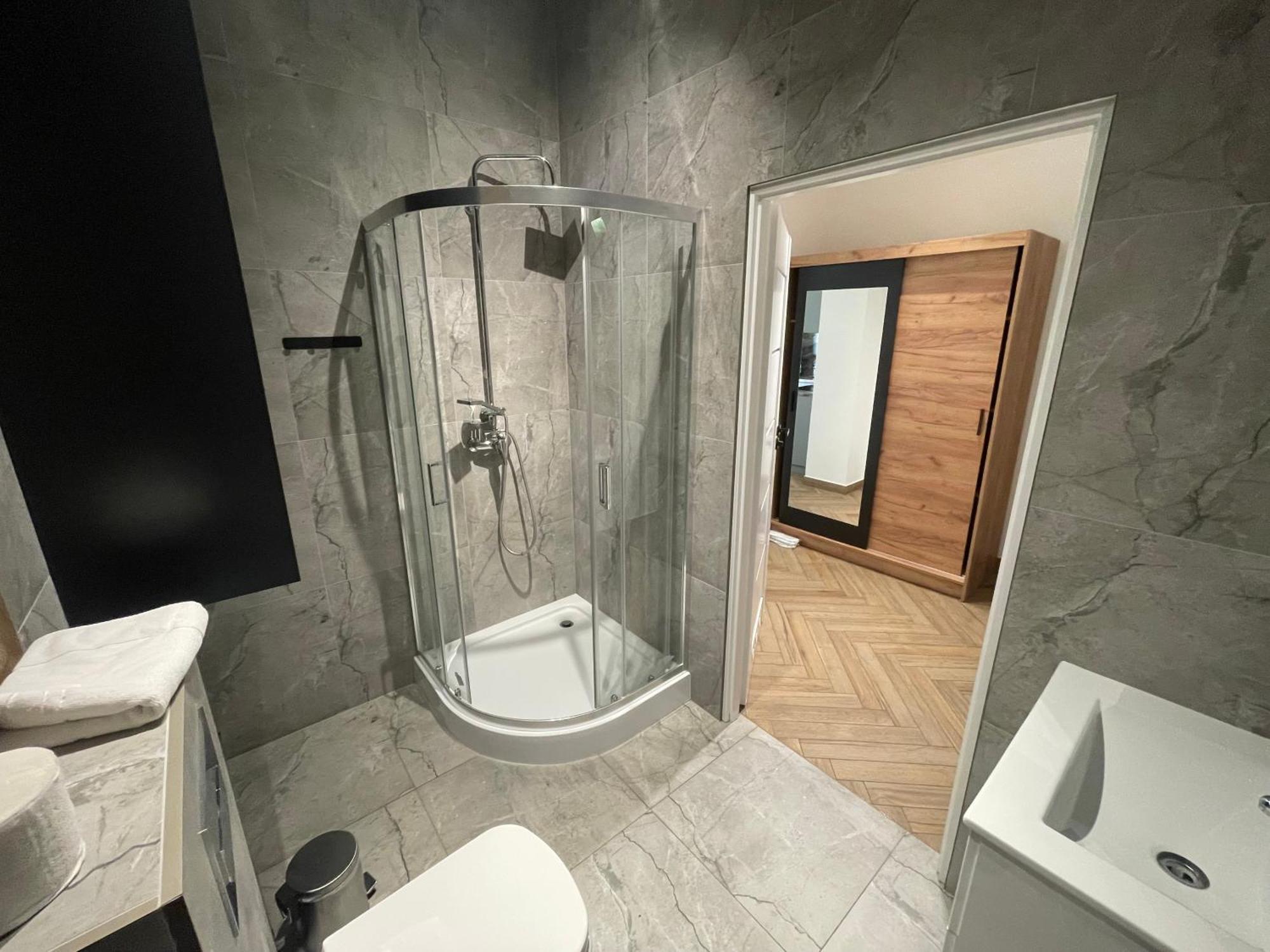Apartamenty Kamienica Centrum - 1 Maja Lubin  Bagian luar foto